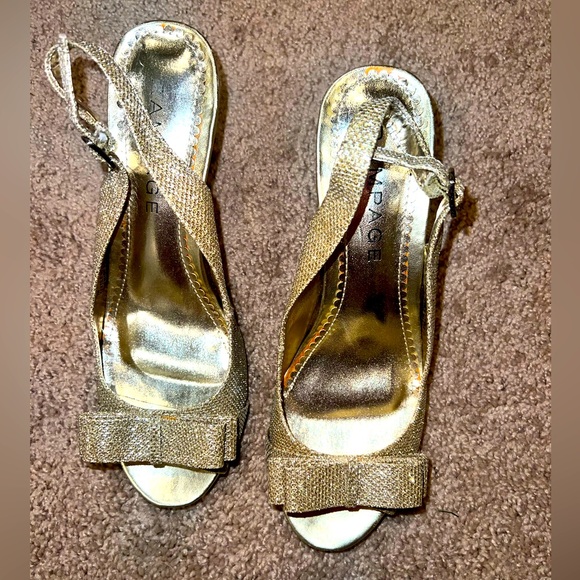 Rampage gold slingback heels size 7.5 - Picture 1 of 3